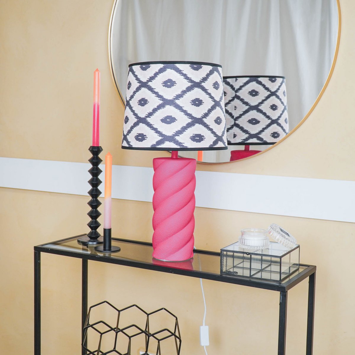 Table lamp - Neon Pink - 12x12x28cm