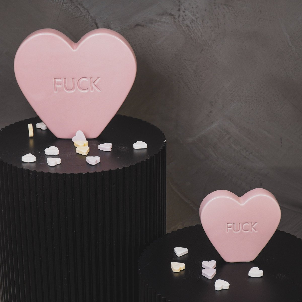 Ornament- Candy Heart 'FUCK'- Lichtroze- 20x4x18,5cm