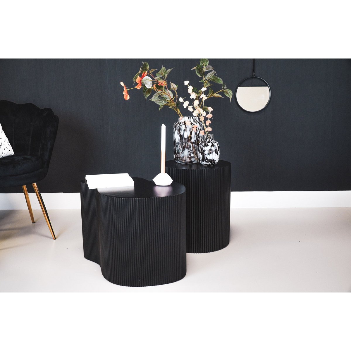 Side table - cylinder - black 
