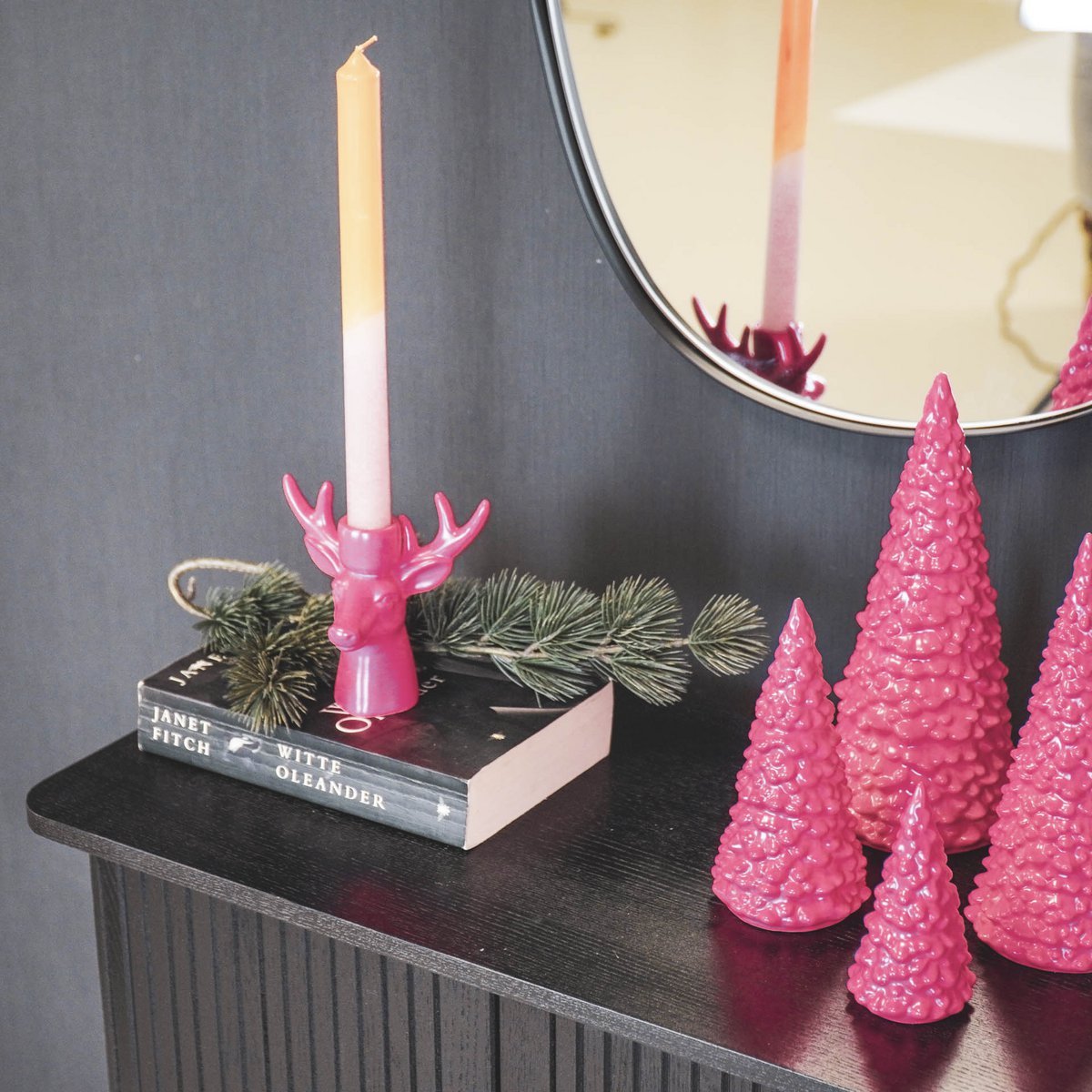 Candle holder - Reindeer - Ceramic - Neon Pink - 11x6x11cm