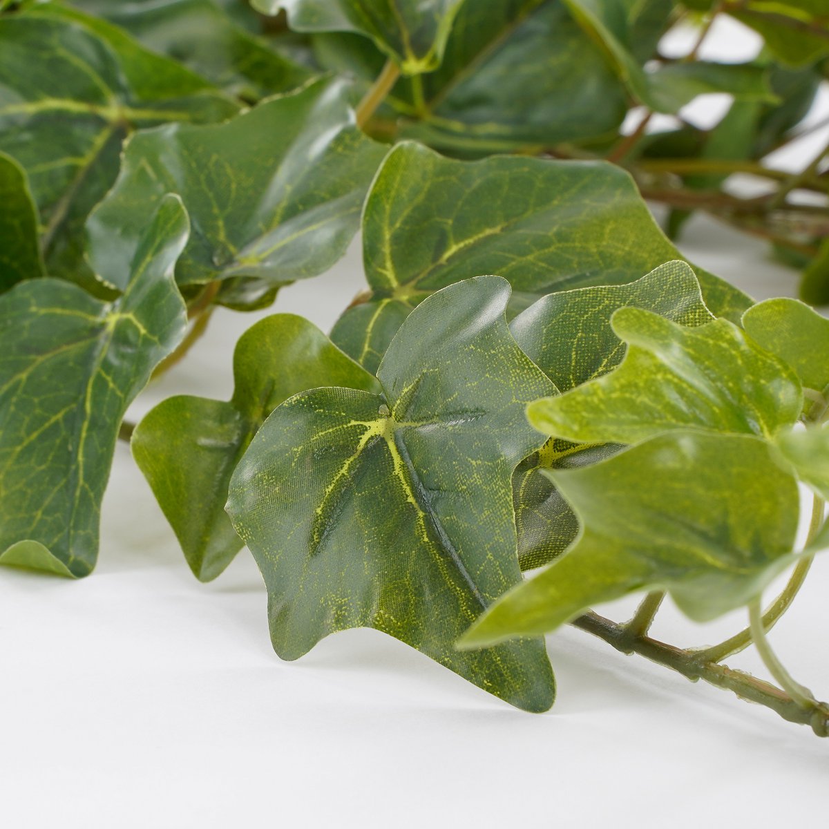 Plante artificielle suspendue Hedera - H86 cm - Vert