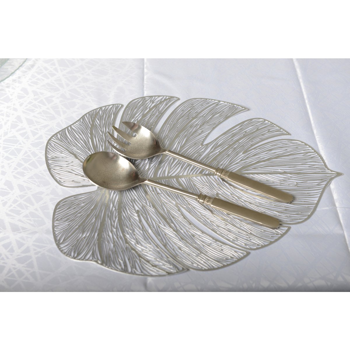 ZILVEREN FILIGREE BLADPLATTER