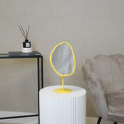 Mirror - organisch - metaal - neon geel - 16,5x12x31,5 cm