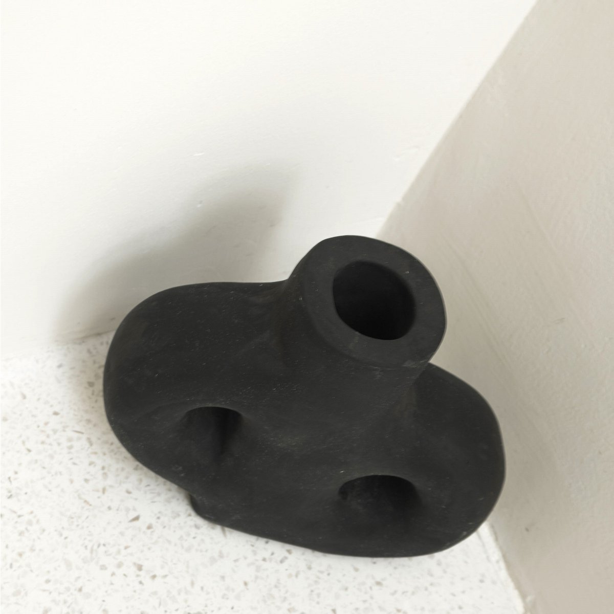 Decorative vase | LEMBAH