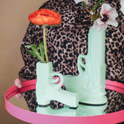 Vaas - pistool - keramiek - mint groen - 15x9x23cm