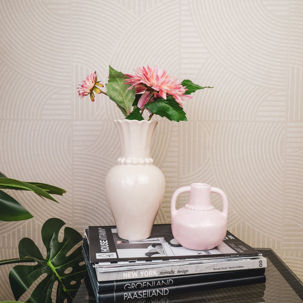 Vase - pearl neck - stoneware light pink - 11x10x12cm