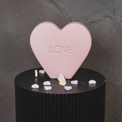 Ornament- Snoephart 'LOVE'- Lichtroze- 20x4x18,5cm