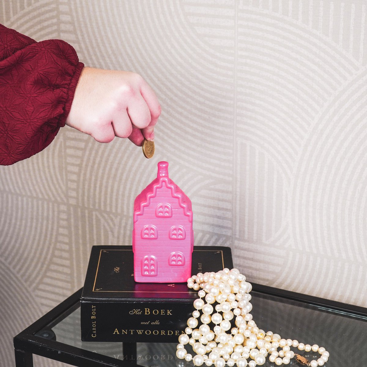 Ornament - Spaarpot - Huis - Keramiek - Neon Roze -7x7x13cm