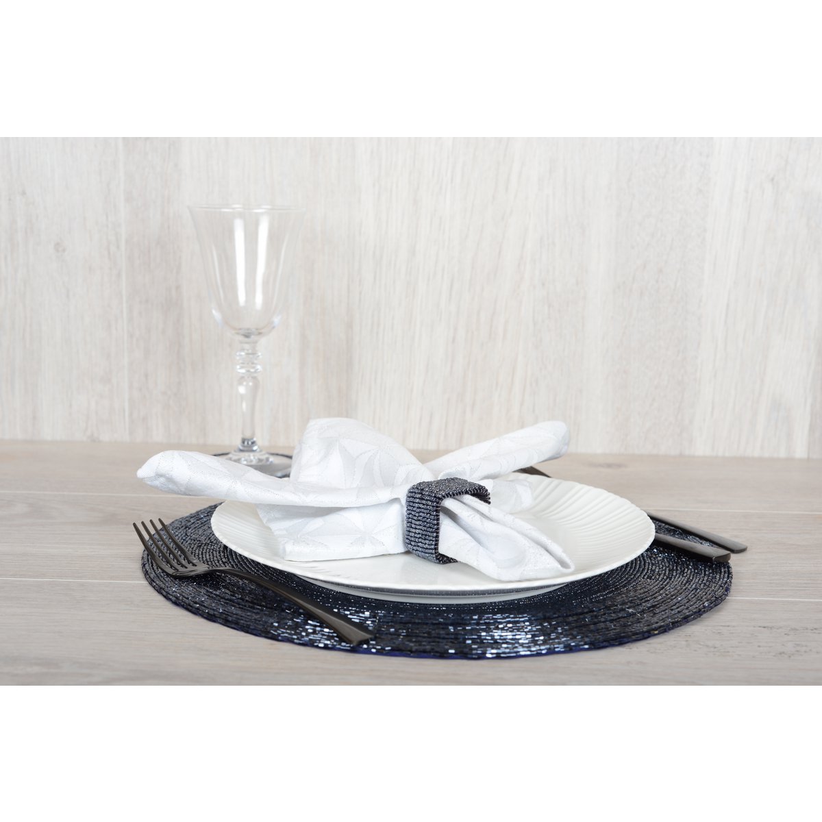Set van 4 rondes van rechthoekige donkerblauwe parels