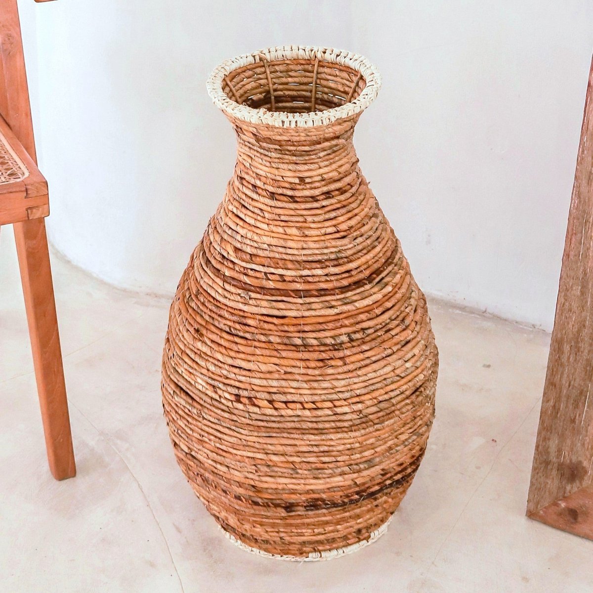 Grote raffia Vaas