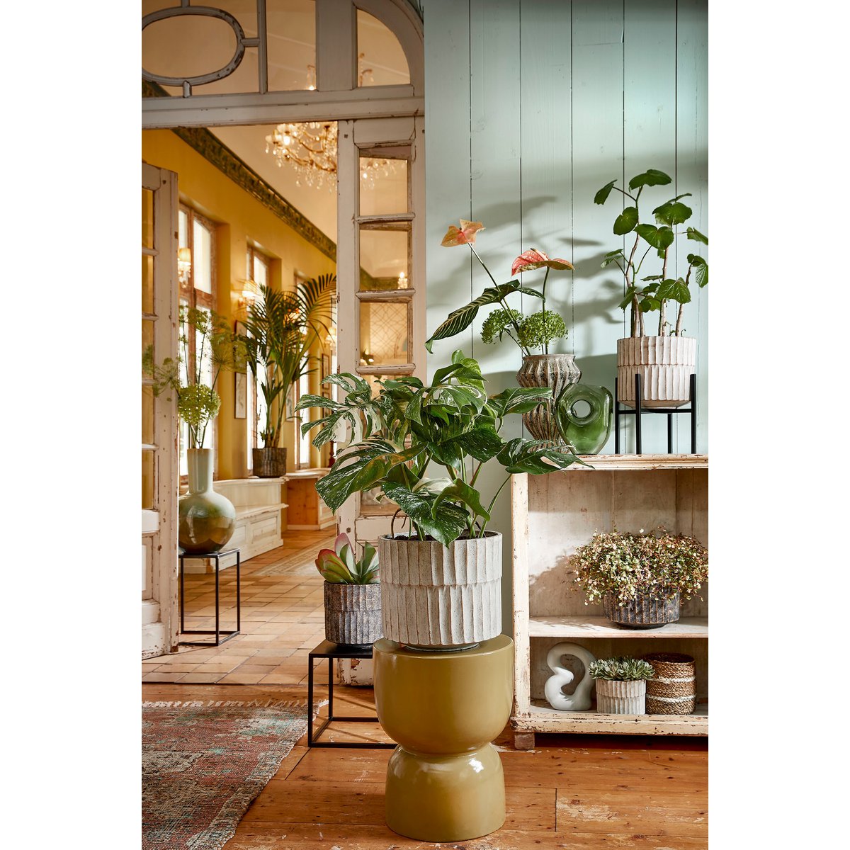 Ascot Plant Stand - L24 x W24 x H25 cm - Metal - Black