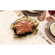 Leaf decorative under plate 