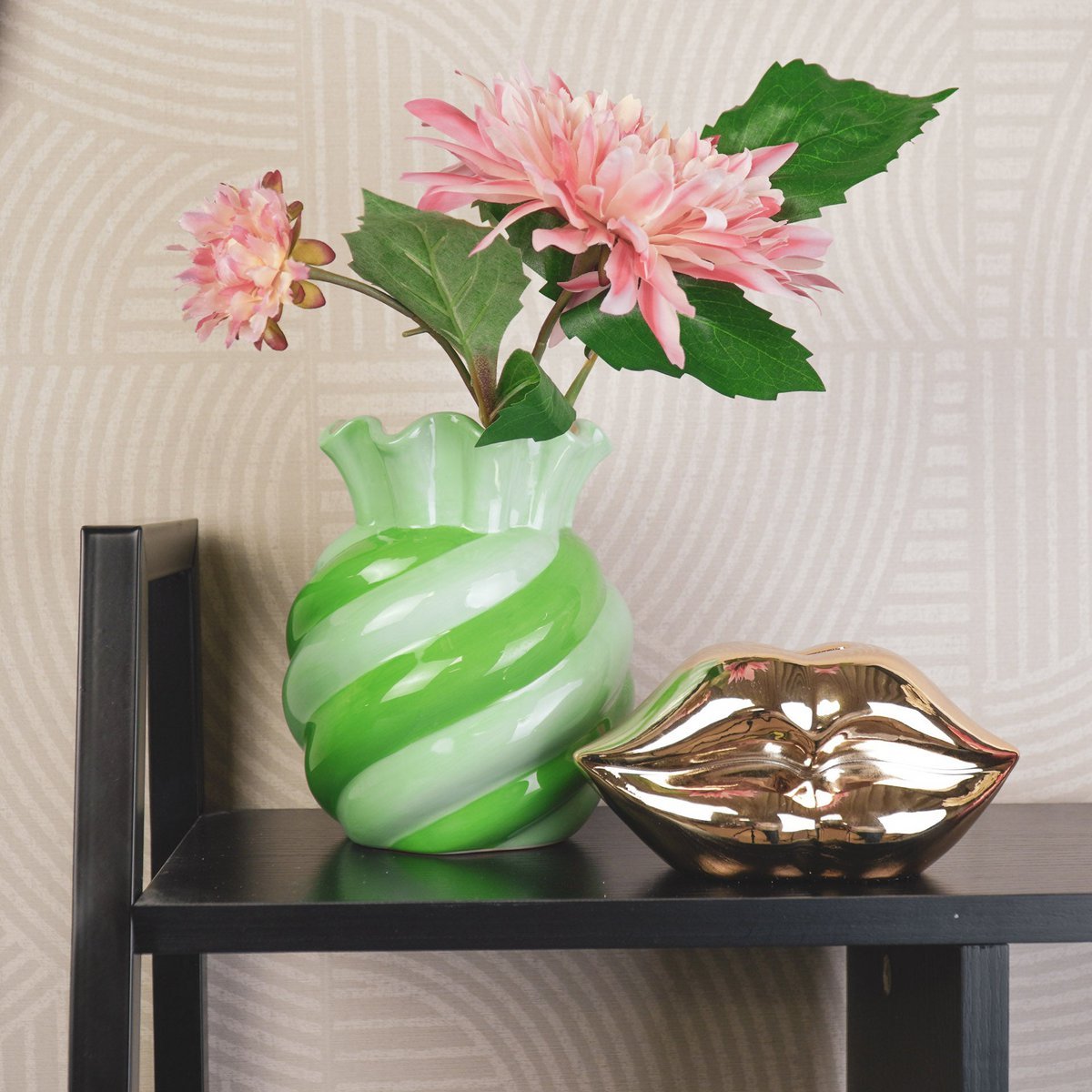 VASE- SWIRL-STONEY SEQUARE- MINT/ GREEN- 13X13X15.5CM