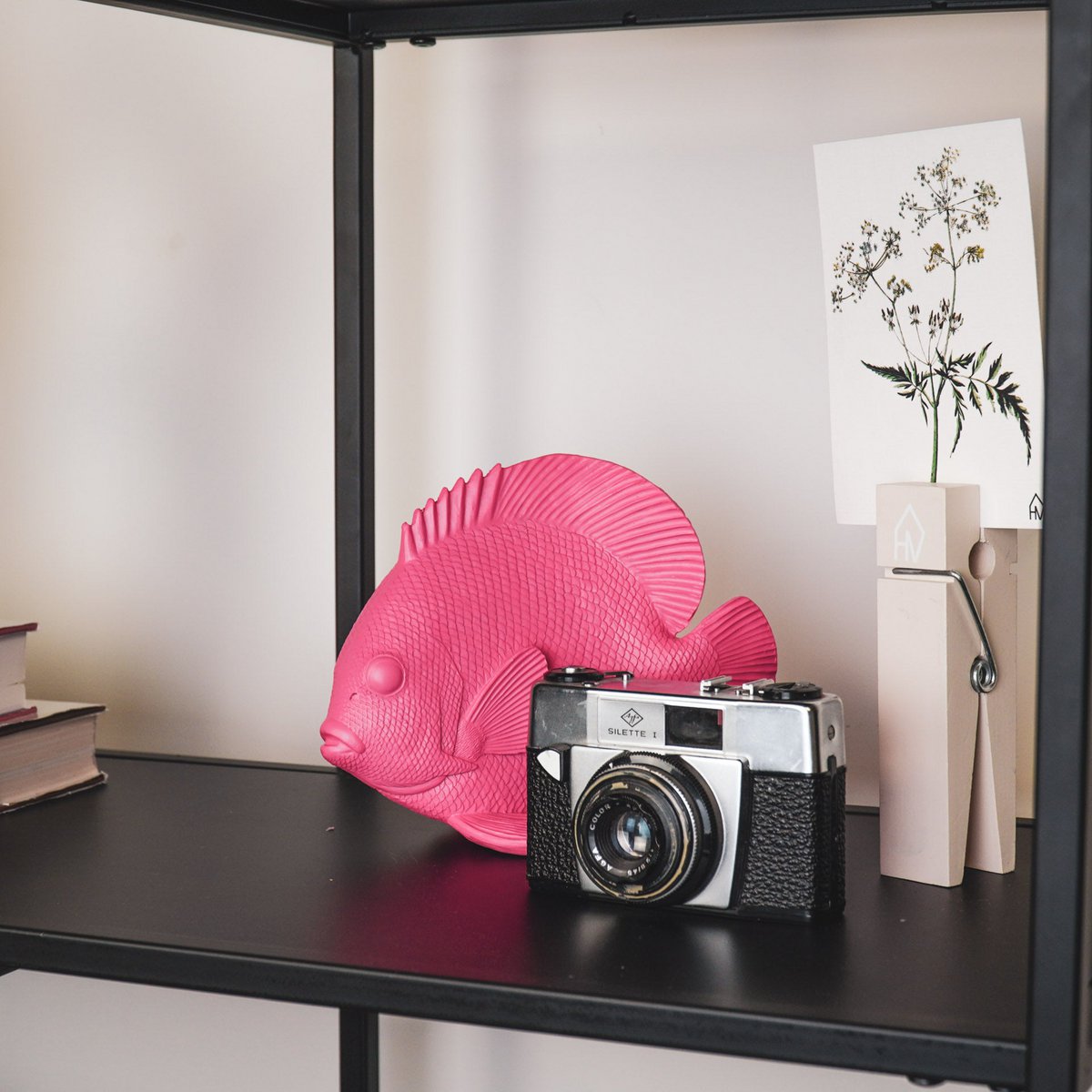 Ornament - Platte Vis - Polyresin - Roze - 19,5x10,5x16cm