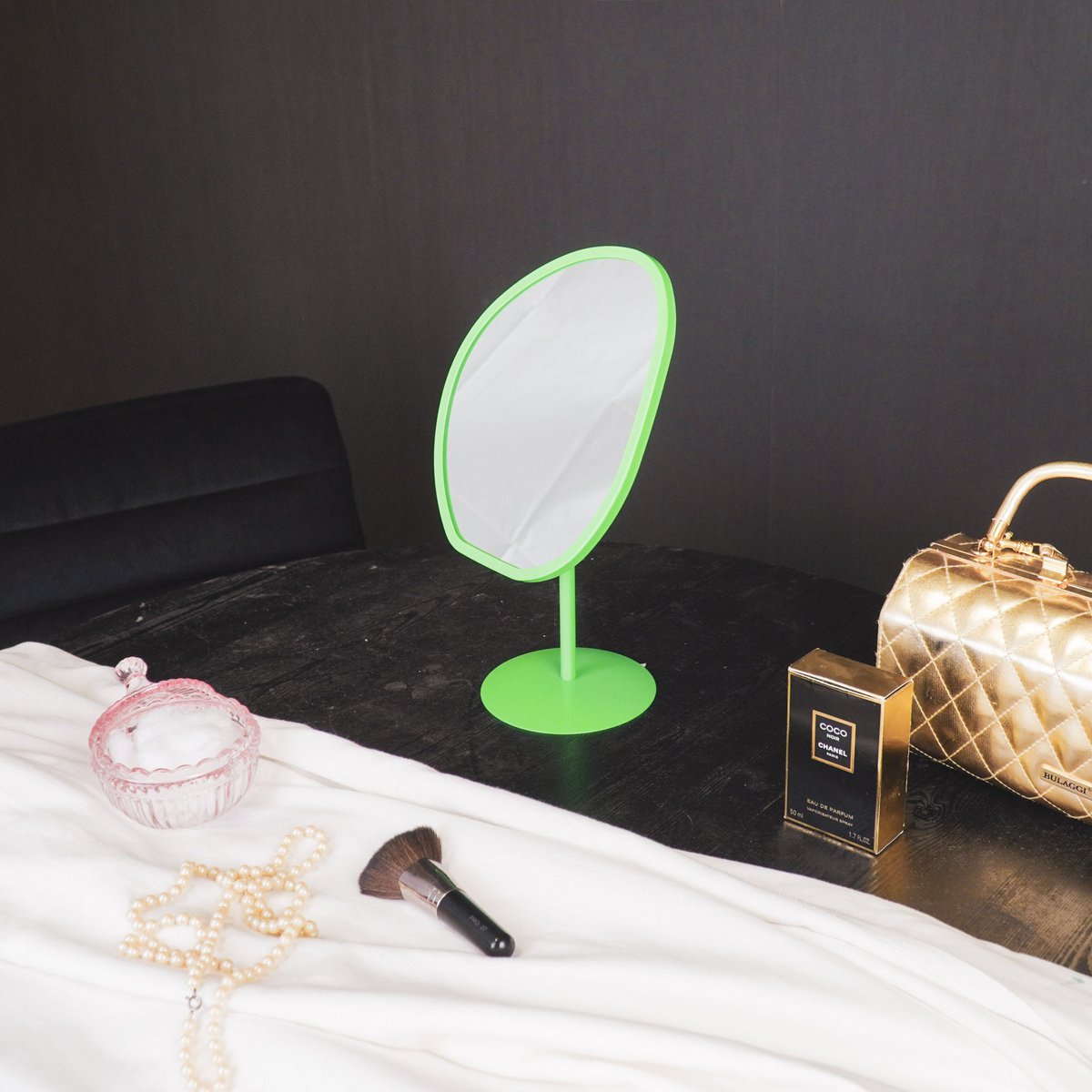 Make Up Mirror Round - Green - 16,5x12x31,5 cm
