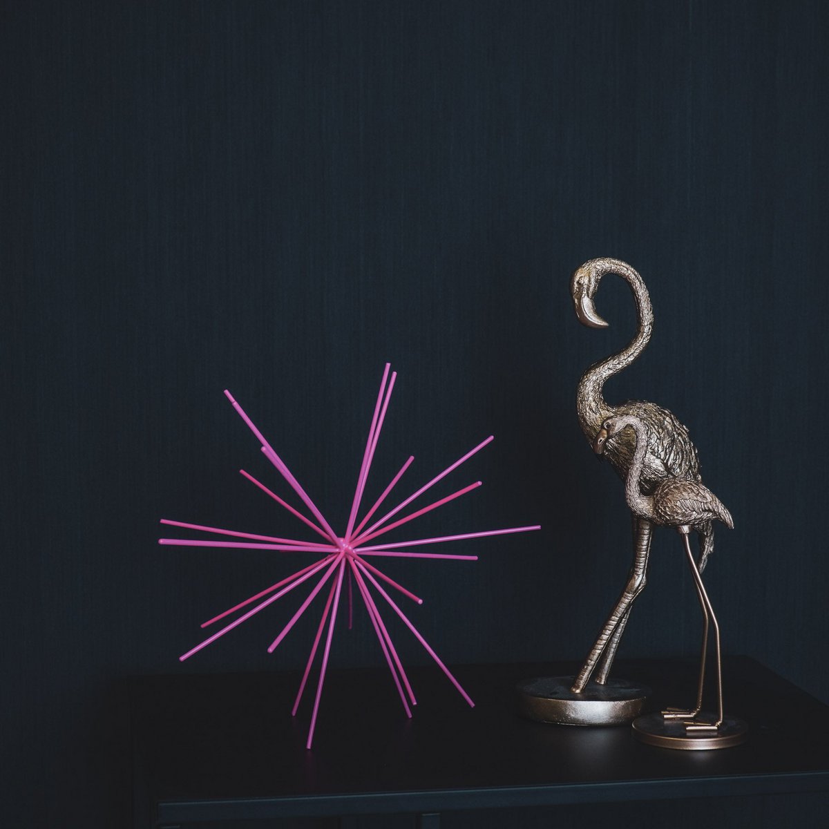 Ornament - Vuurwerk - Metaal - Neon Roze - 25x25x25cm