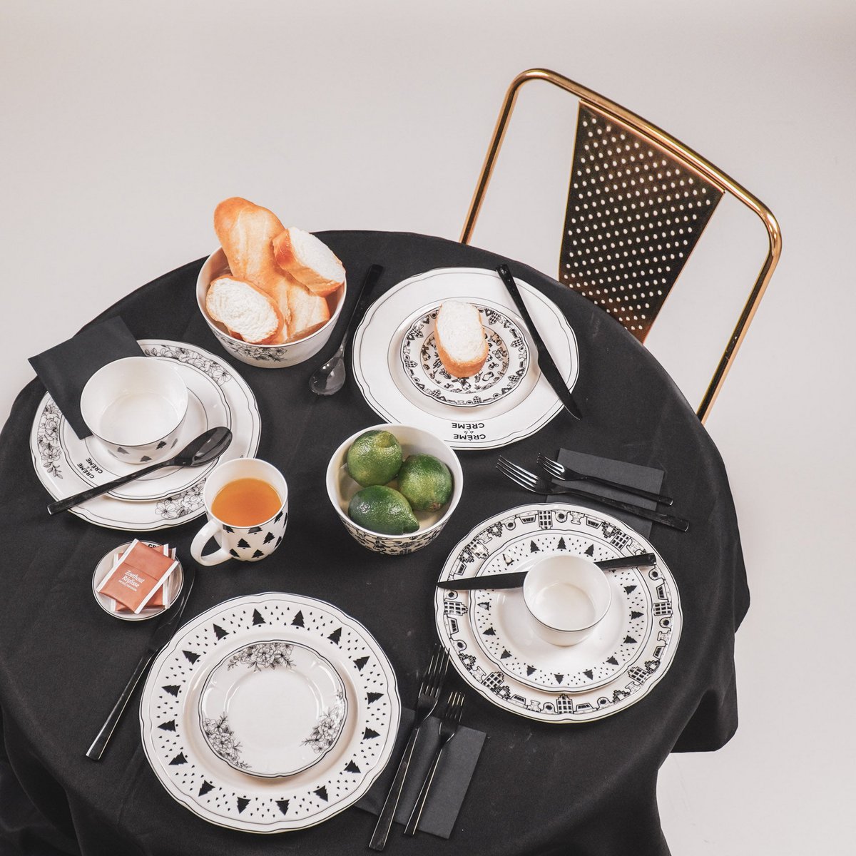 Snack plate - Les Fleurs - Newbone China - 