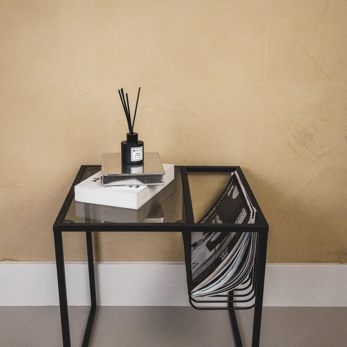 Side table - Glass table top 