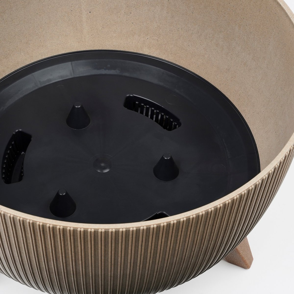 Doppio Flowerpot on Legs - H21 x Ø40 cm - Polypropylene - FSC Mix - Taupe