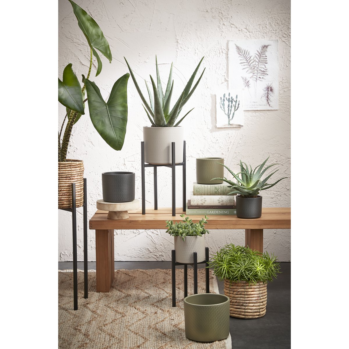 Support pour plantes Ascot - L 24 x l 24 x H 55 cm - Métal - Noir